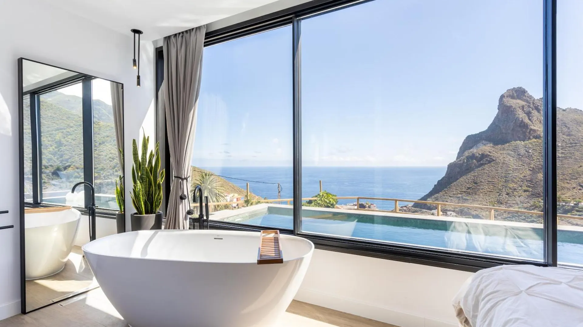Muru House Anaga Santa Cruz de Tenerife 0*,  Spain